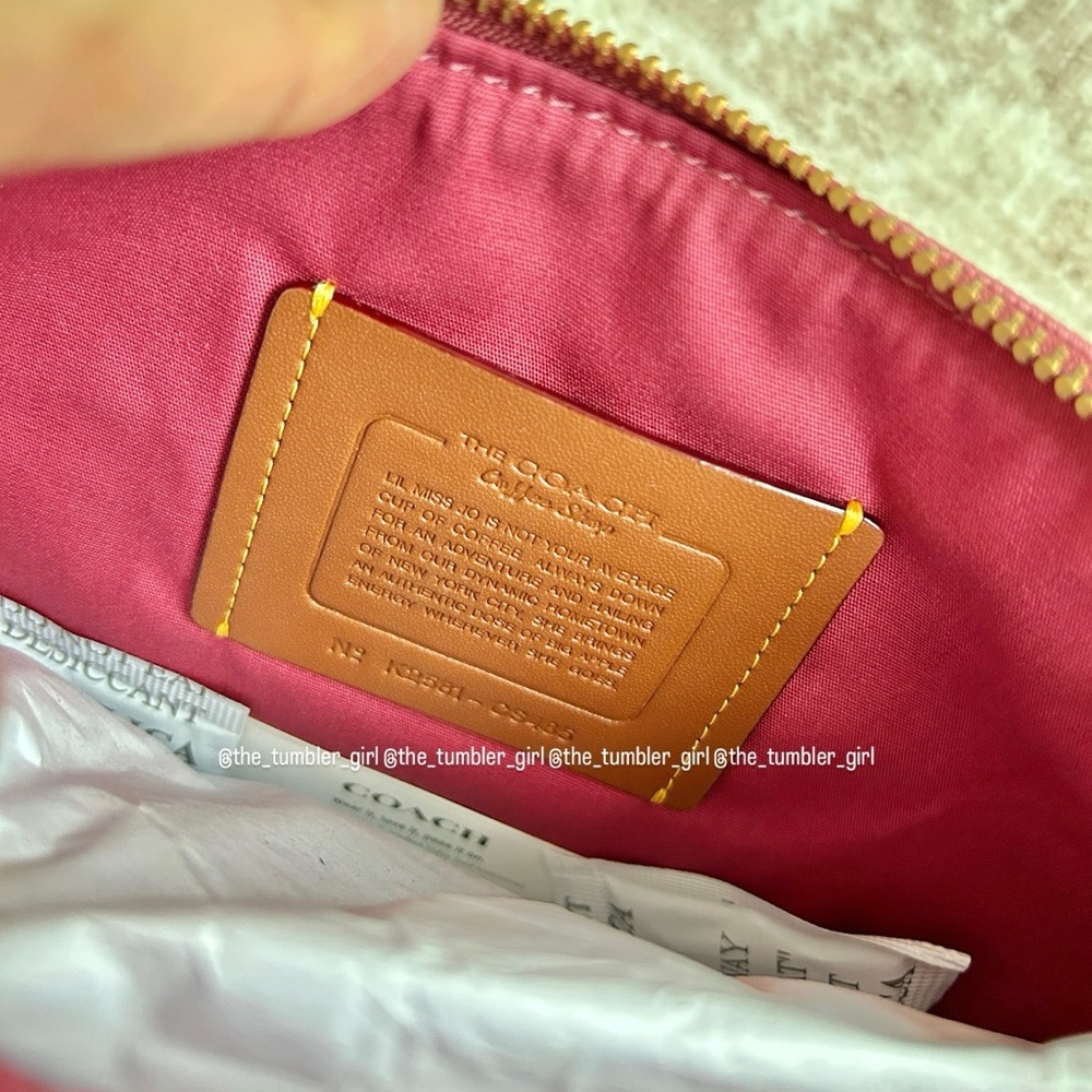 The Coach Coffee Shop Lil Miss Jo Pouch NWT - Picture 8 of 9